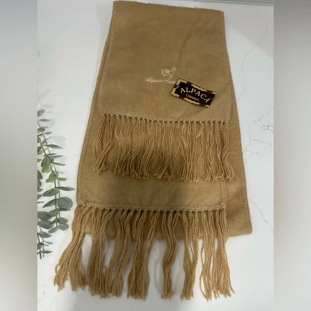 NWT Alpaca Camargo Womens 100% Alpaca Fringe Scarf Brown Classic Soft Luxury Vtg